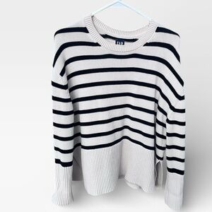 100% Cotton GAP Black and White Striped Pullover